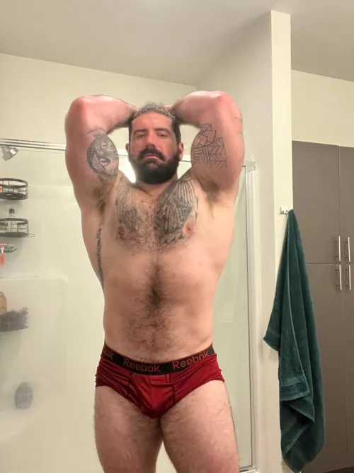 My friends all said I’m big, what do you think? by dylanmarkss