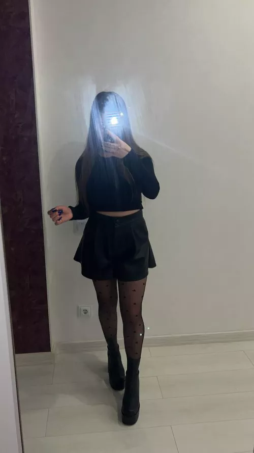 My friends from college use Reddit and I hope they dont find me here by Pamella_M