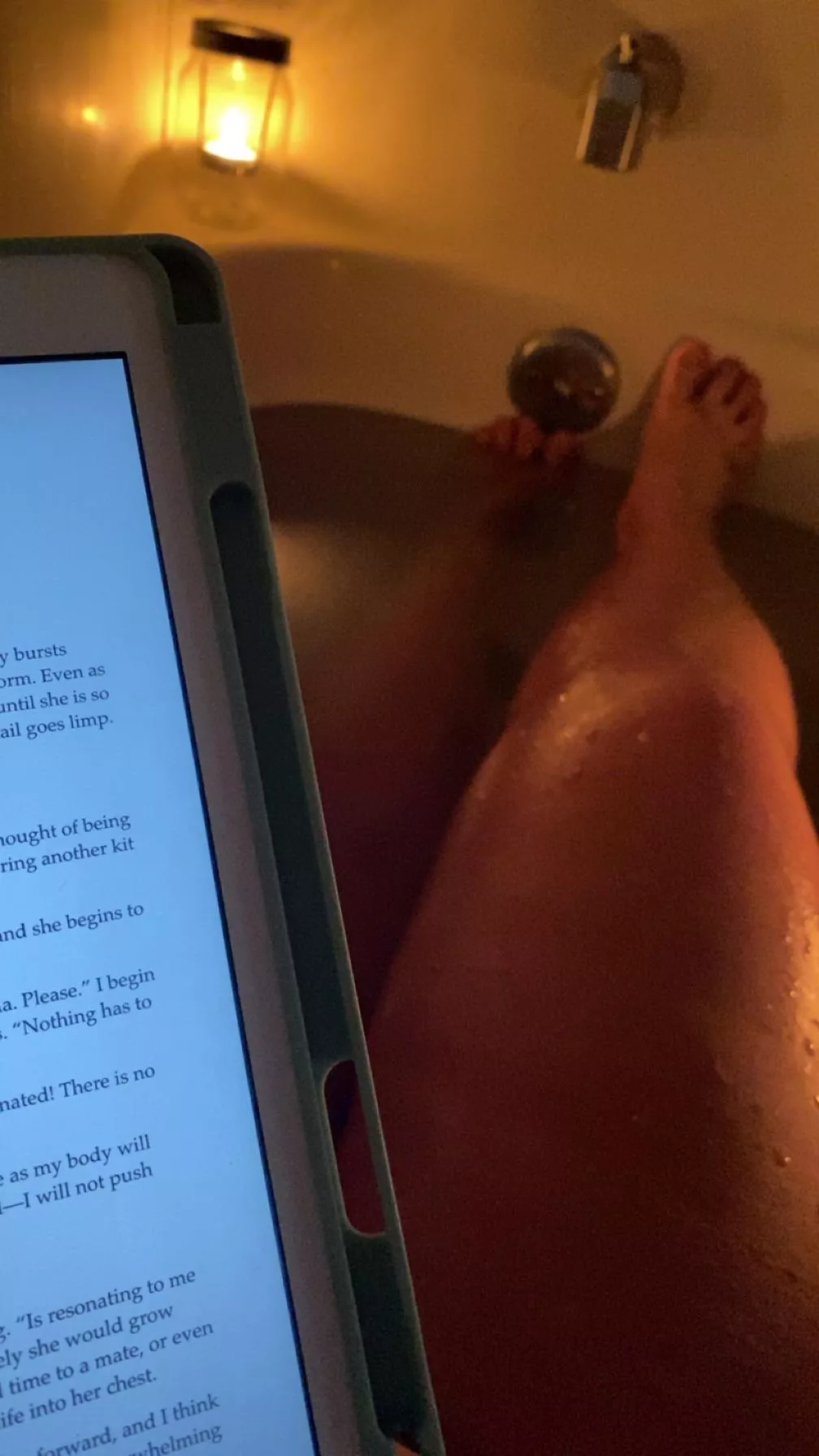 Nothing like a hot bath to end the day.. 📕  posted by kelseemarie89