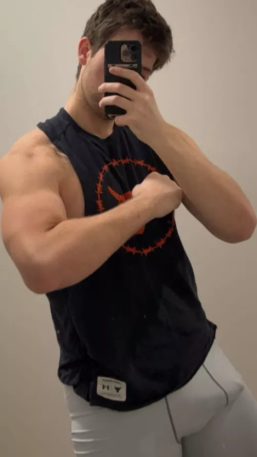 Post gym always gets me horny by aristheman9