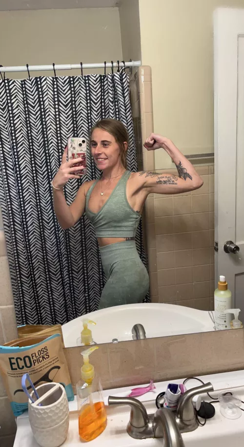 Post workout🍒 by xoxo_1213