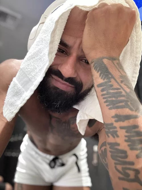 Ready to hit the sauna… best way to start a Monday 😌 by TheTroyLove