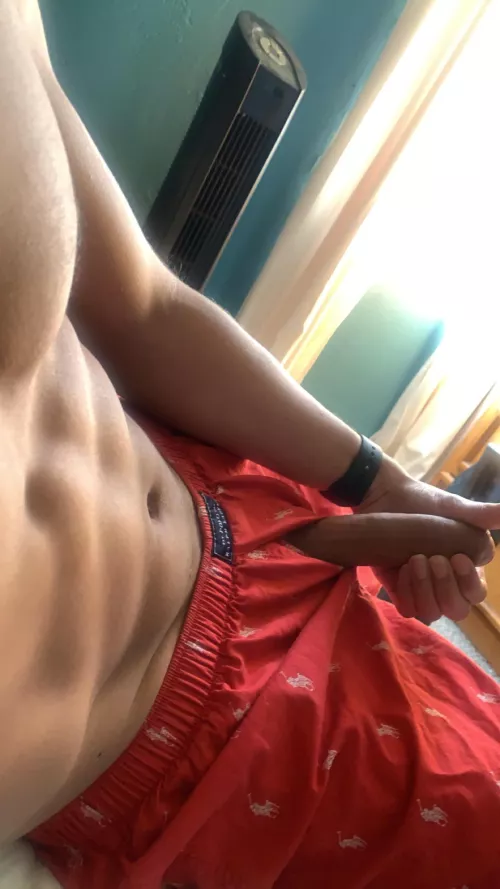 Red might be my color 😏 by leonthemaverick