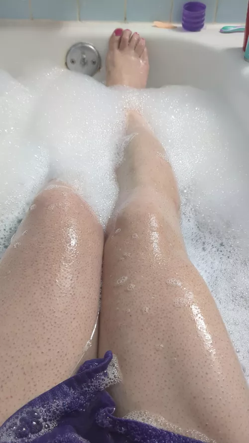 Sunday evening soak. by rjflesher