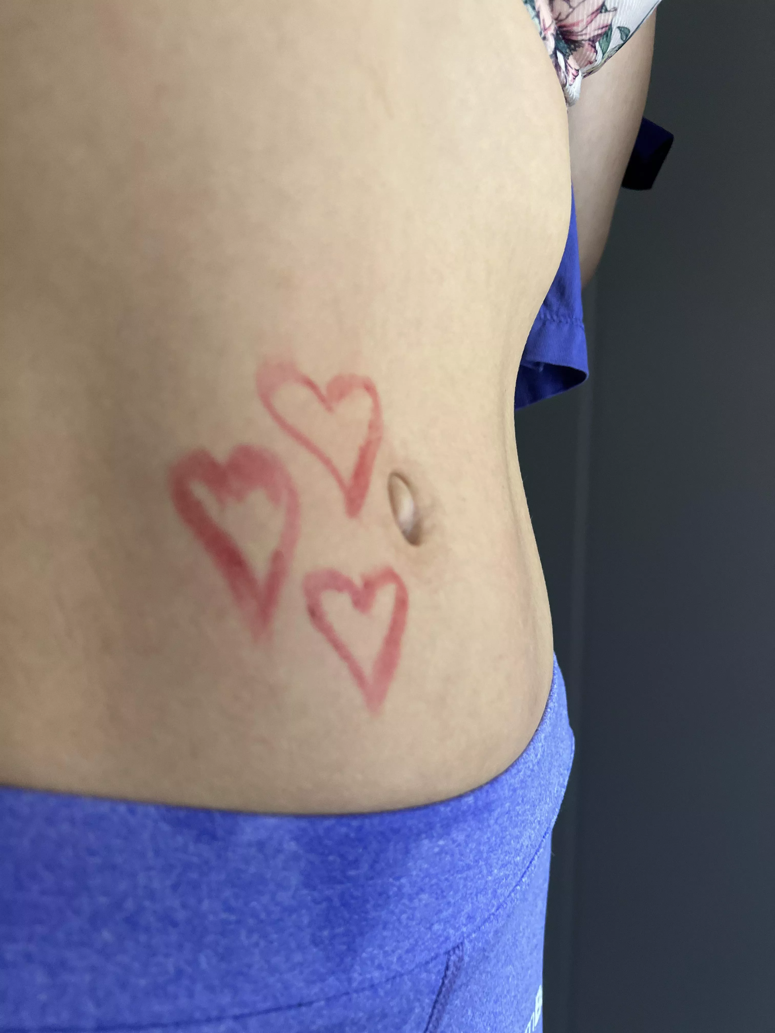 Talk to my outie please  posted by _ivannabelle