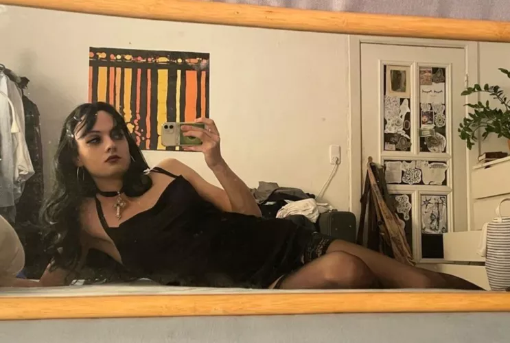 this is my first time wearing a wig c: gave me 10/10 euphoria by Luvv3bug