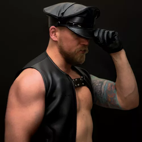 Trying out some new leather. How's it look? by NE_yeti