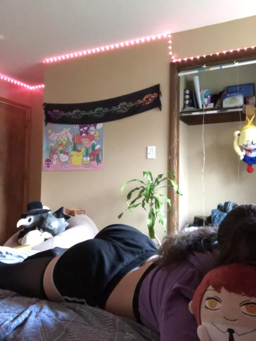 ur homie fell asleep first at the sleepover by ReikoLittner