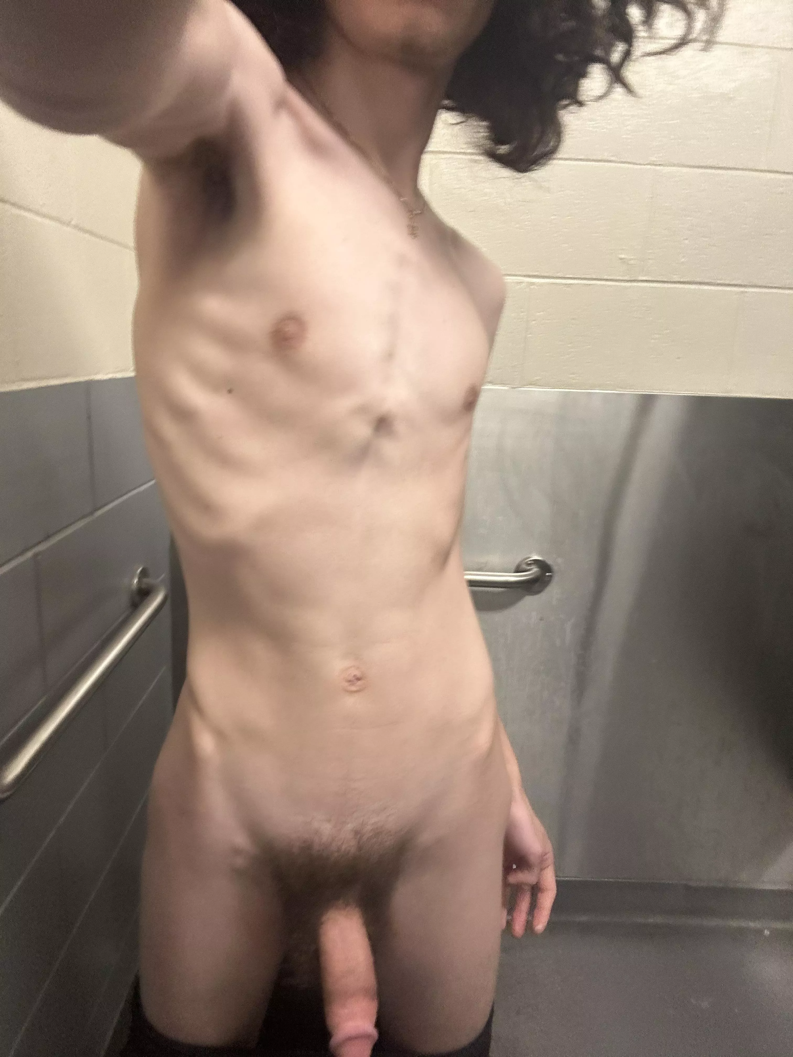 Virgin in need of a confidence boost… (m) (18) posted by borednsfw06