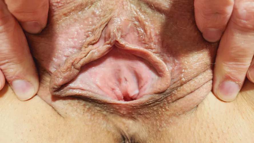 What are you sticking in there first by August_Star69