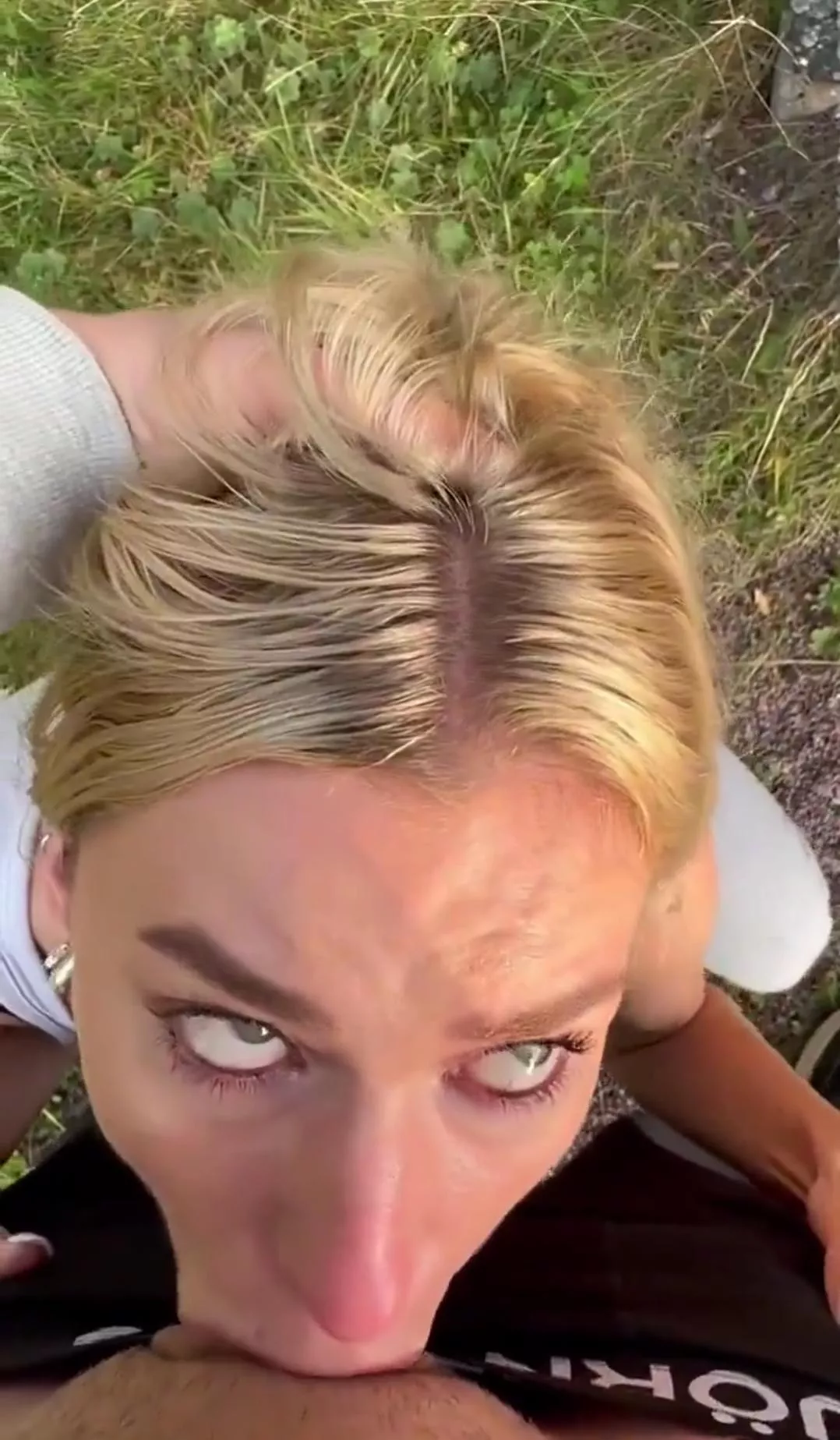 Who is this girl? 🤤🤤 https://twitter.com/EmaGoonettee/status/1766818792800174112?t=P-yewmFWcH4R6fb5f7Z7YA&s=19 posted by hufgggo