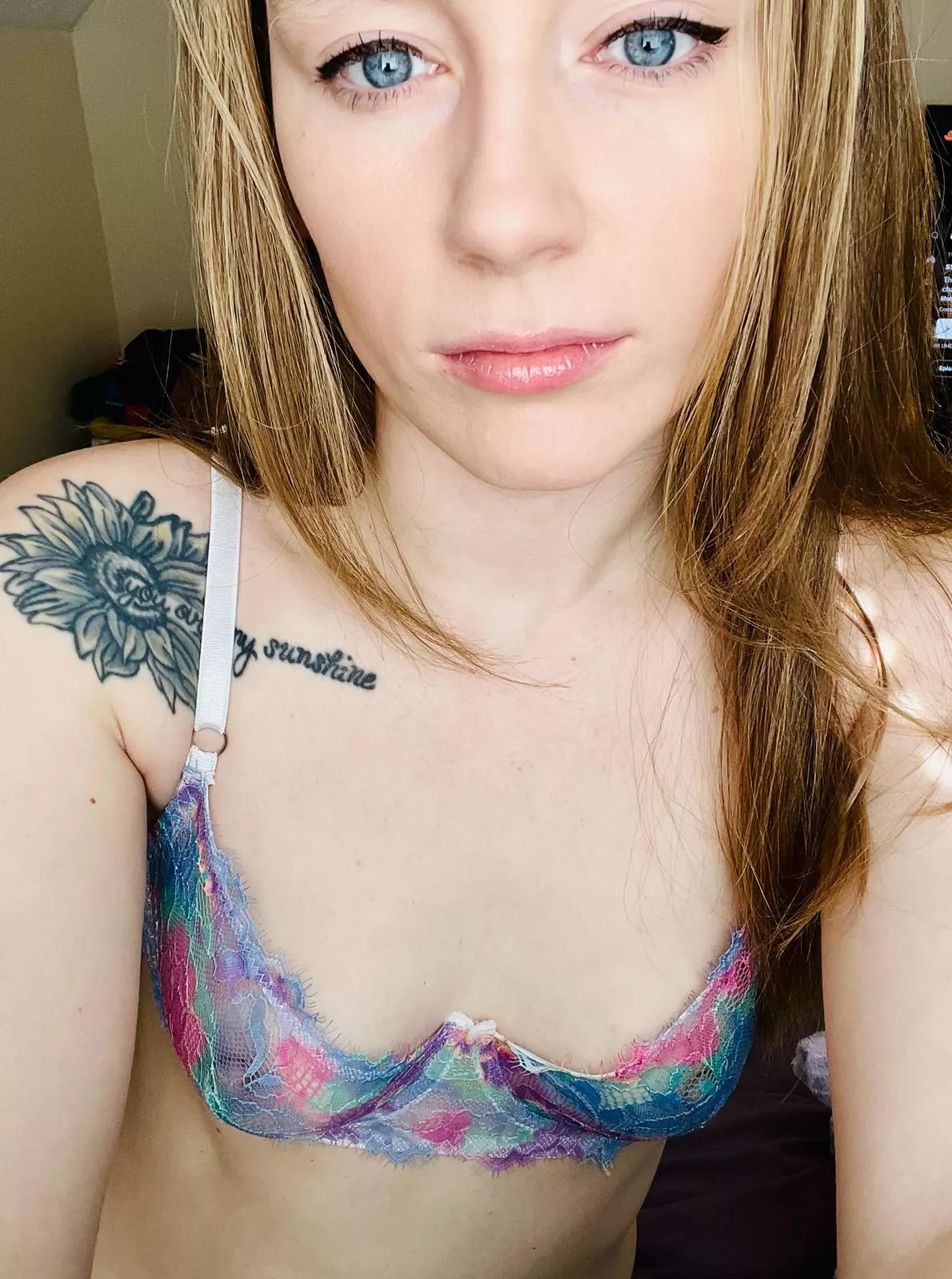 Wifey Eyes posted by RSloane523