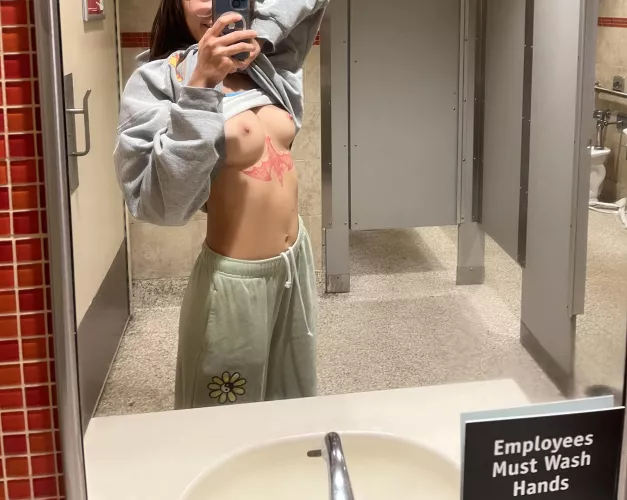 wyd if i flashed you by luveli420