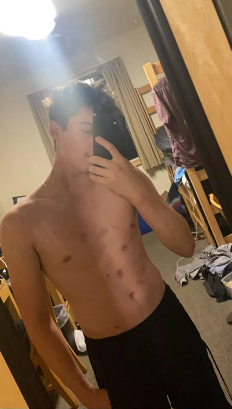 You only gave me 1 hickey, right…? posted by Simondssays_