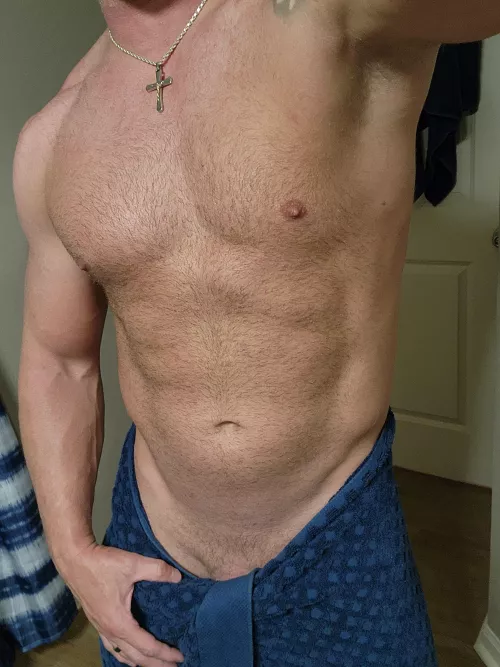 [41] Bath time after a hard night of training... Who wants to join me? by always-horny83