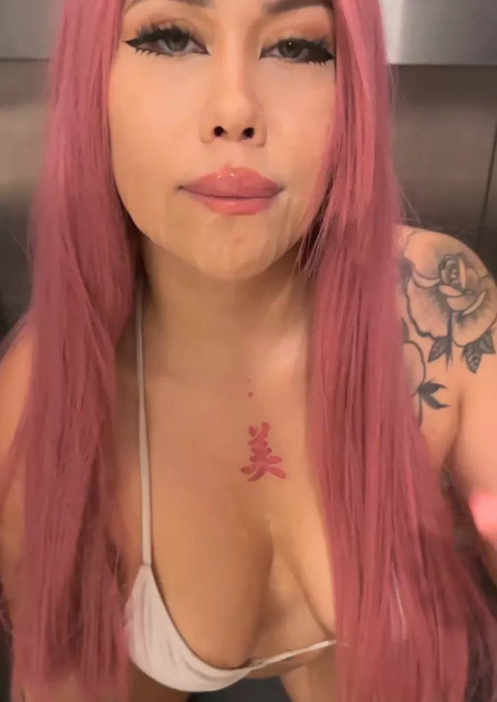 A quick snack in the elevator was almost a success posted by gamesonfire