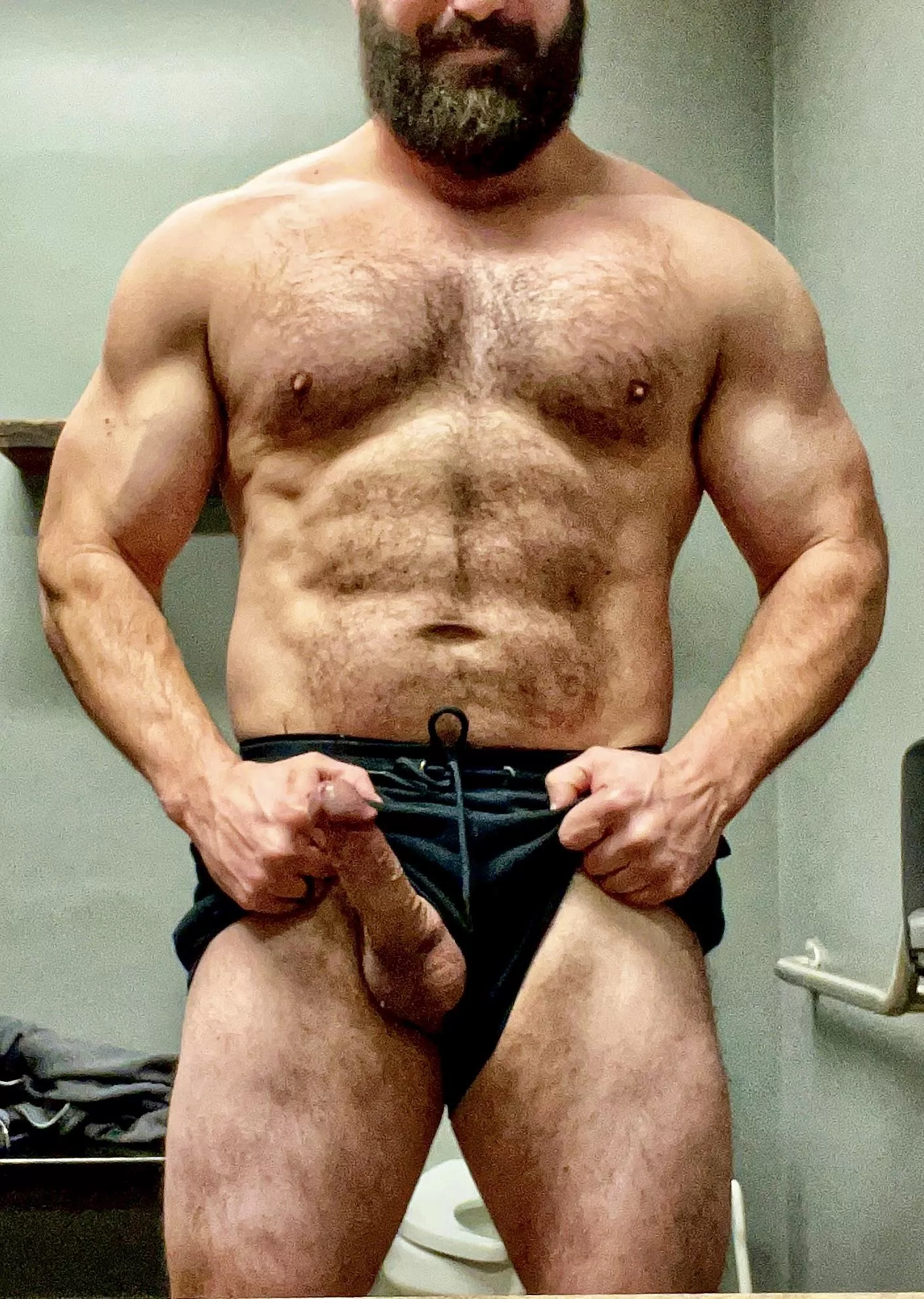 Back at the gym! posted by Hunghero116