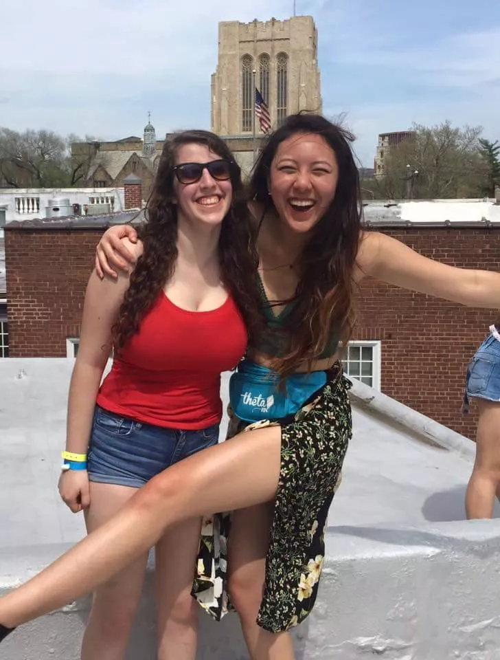 Busty in Red posted by thicktippen