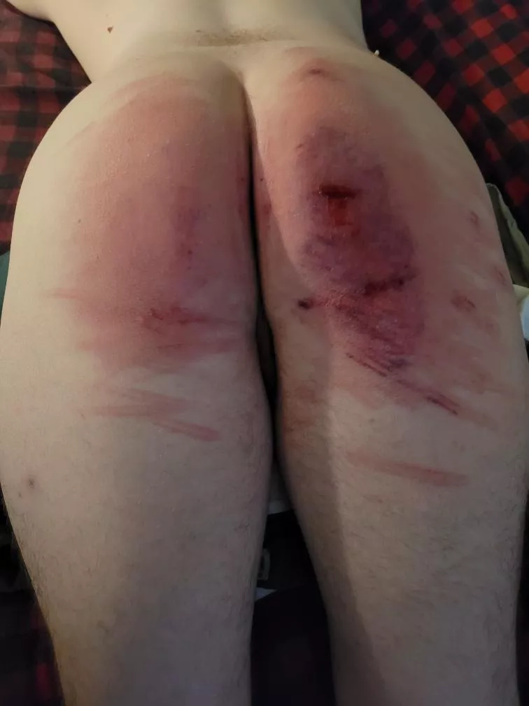 Can I get a share? 🥺 posted by PlsExposeMyCock