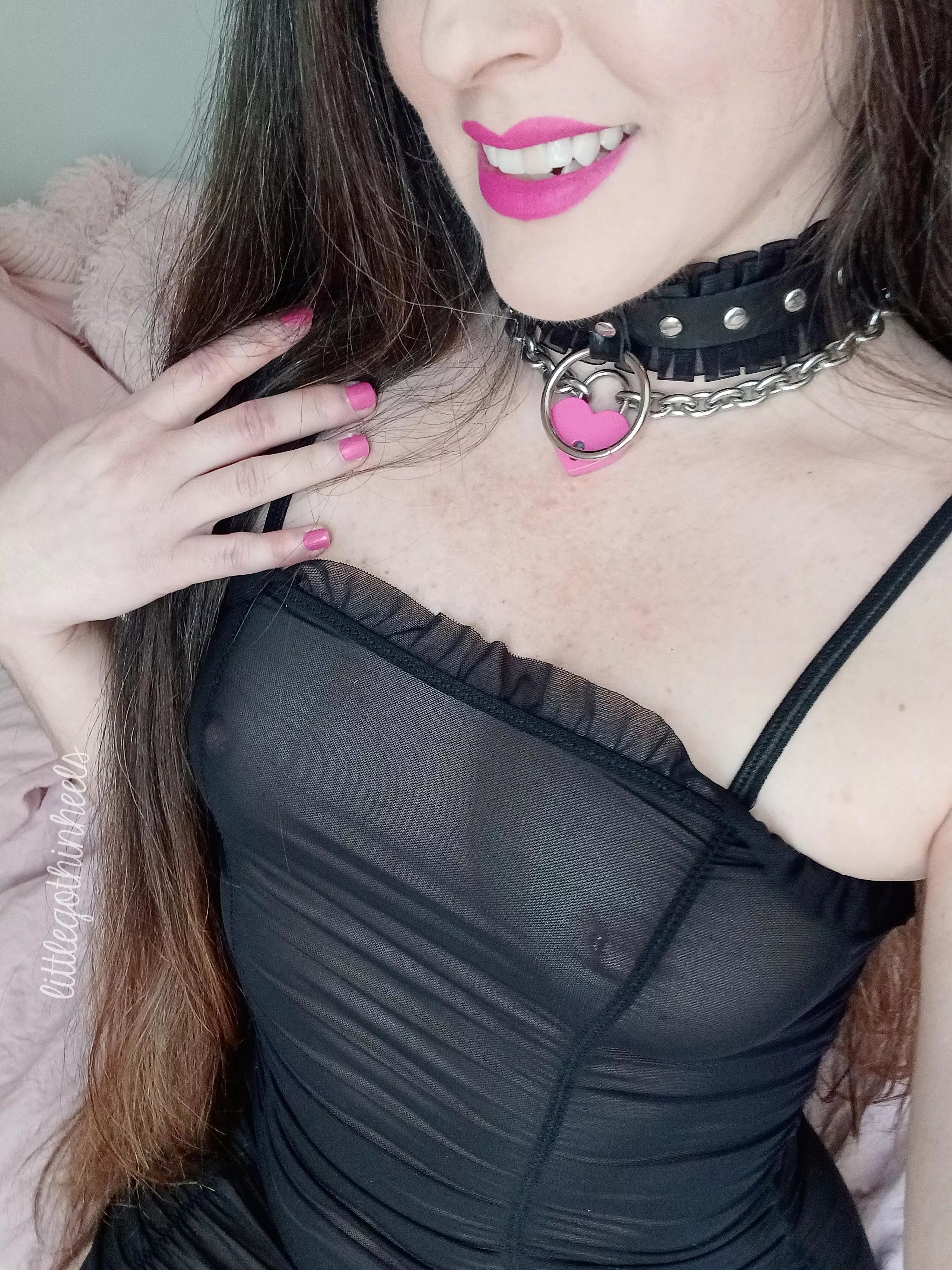 chained and collared ⛓🖤 posted by littlegothinheels