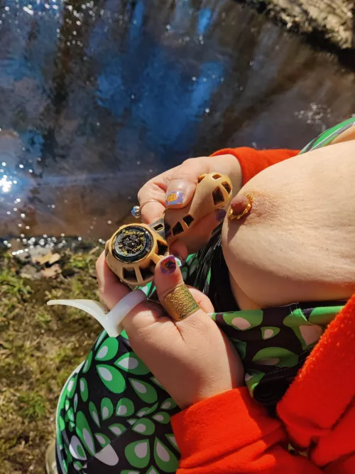 Dirty bowl [f]or an even dirtier girl🏞💚🌿👽 by Status_Stand3678