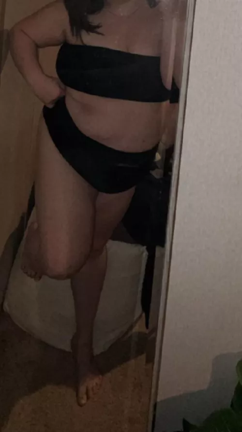 Drop a message if I can DM you🤭 by Environmental-Fee951