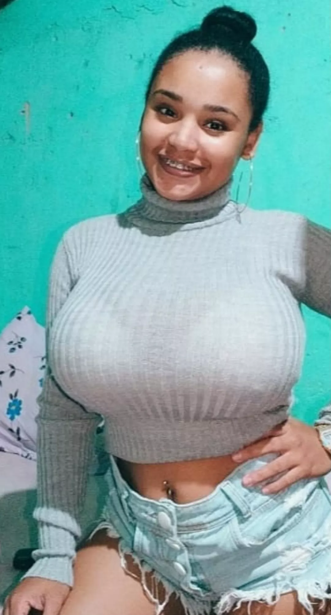 Even turtleneck can't hide  posted by Greedy-Visual-3591