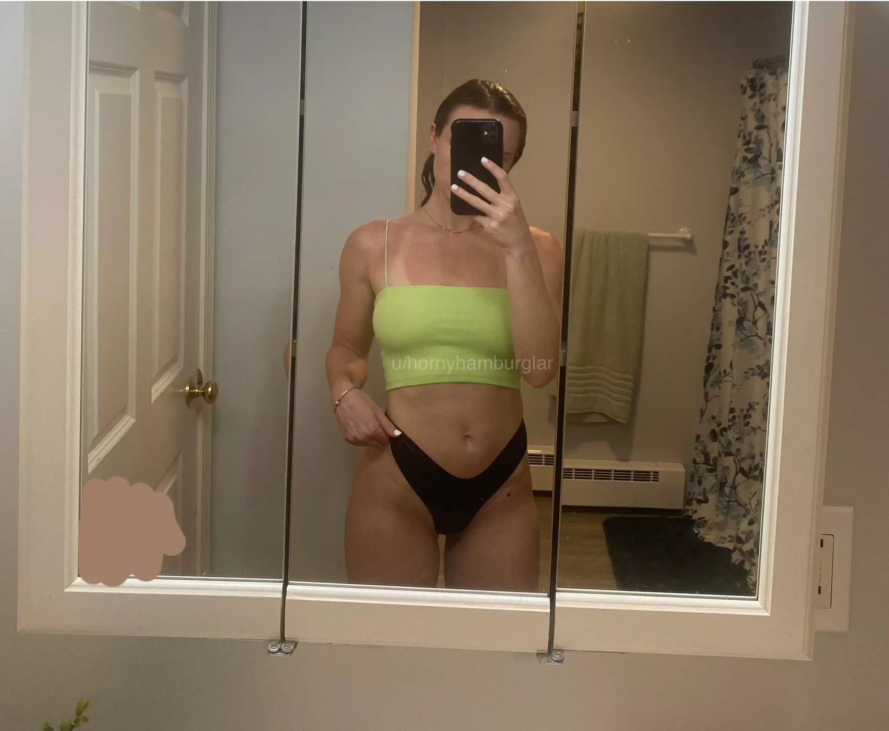 Feeling good ☺️ posted by hornyhamburglar