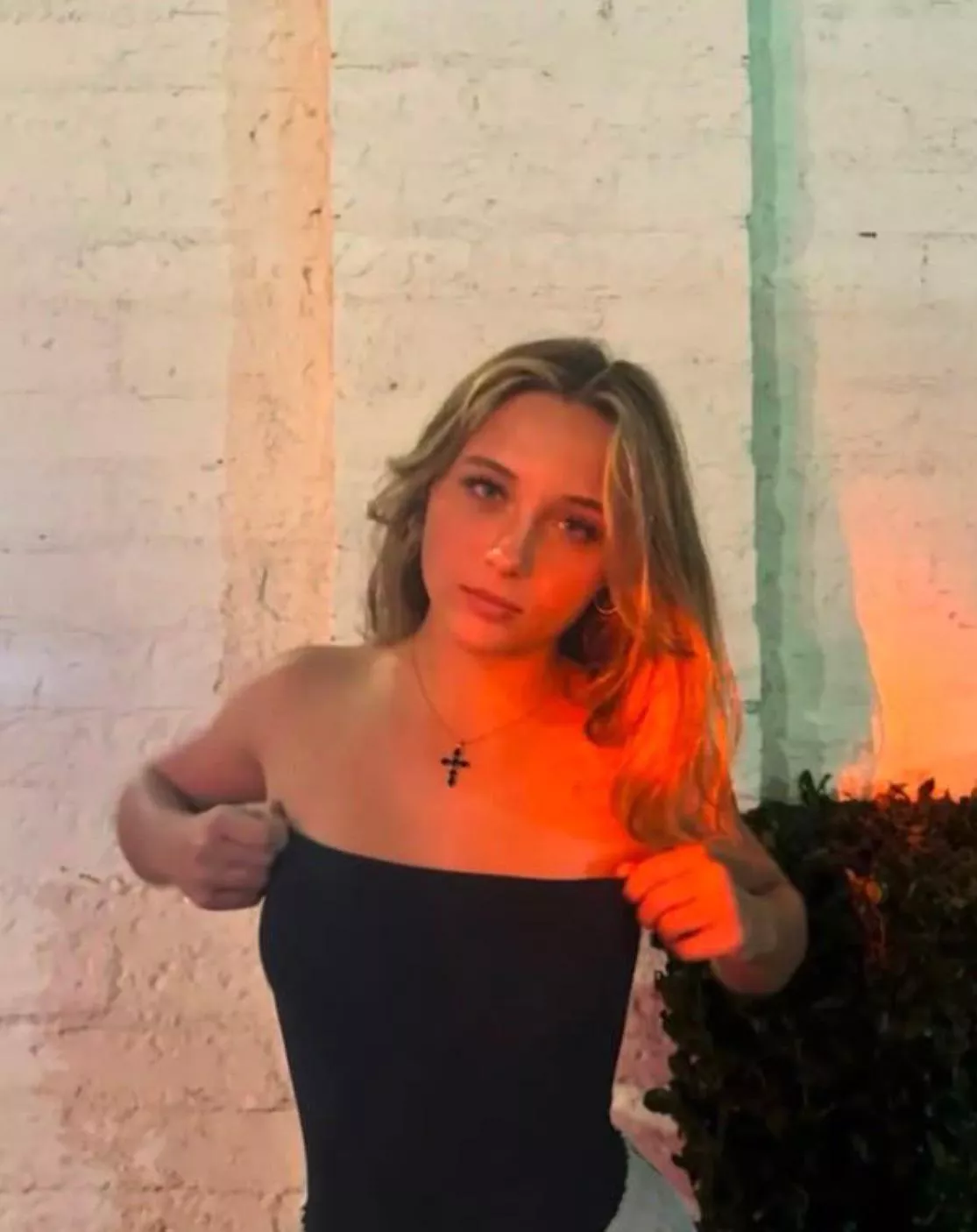 “Give me the cash before I show you” posted by Tight-Caramel154