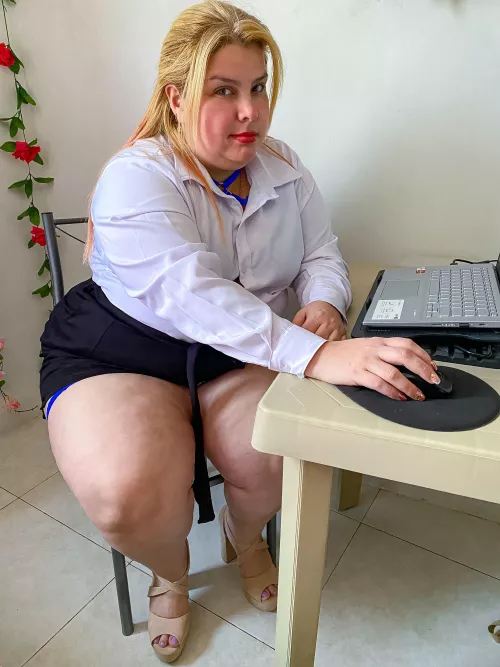 Hello boss by catalina_cataline