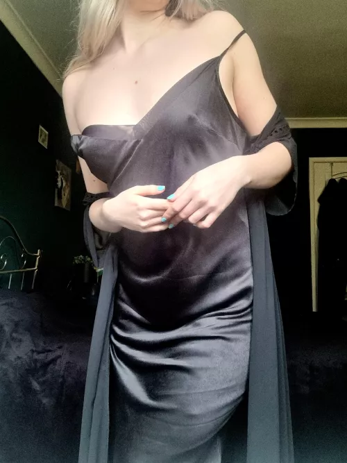 Her Room ✨️ by BarkingPrincess