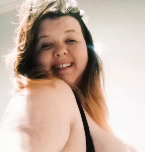 Heyyyyyy...  by Addedsugar32