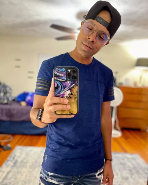 Hi ya 👋🏾😋 by TheWitchKing_69