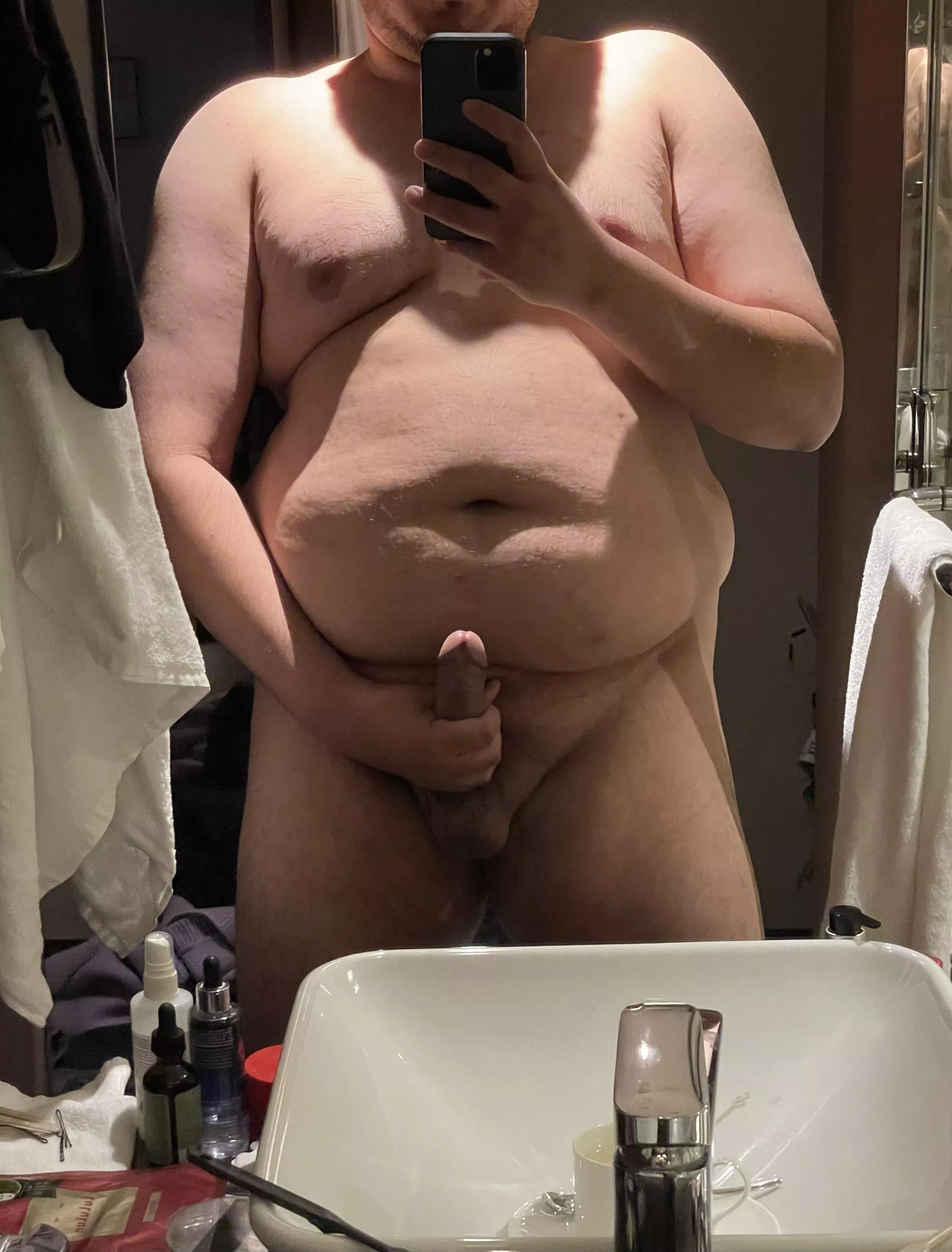 I am the room service posted by asiandudee98