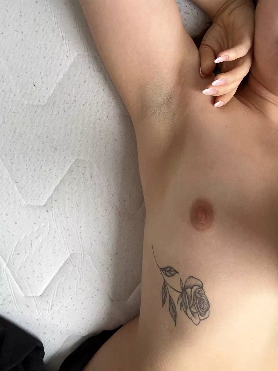 I love sending nudes to random guys, you in? posted by YourZoeyy