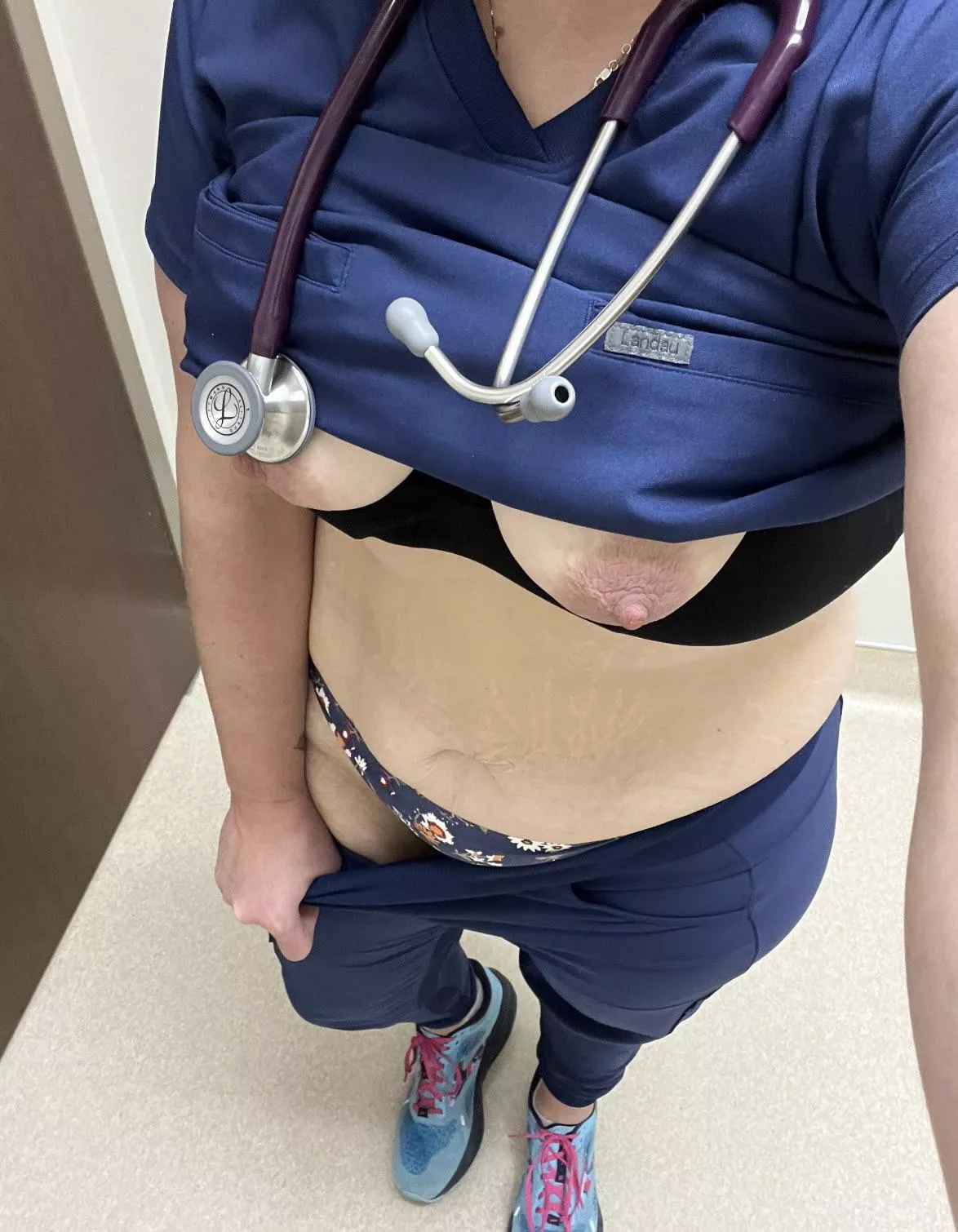 I’ll need to have a look at that… the swelling is getting worse ;) posted by RaynaNThunder