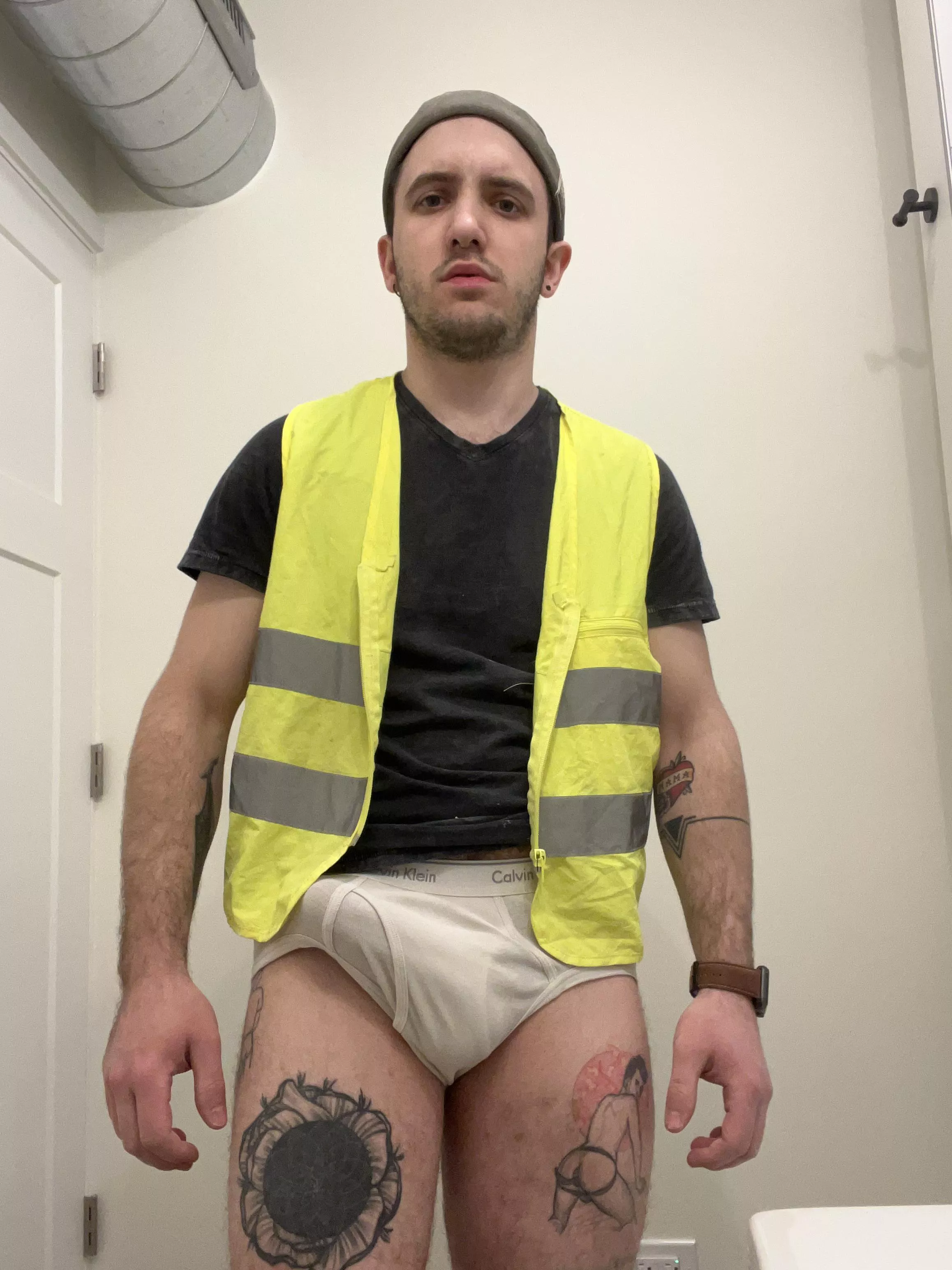 Is it noticeable bulge? posted by vlad_chi_art