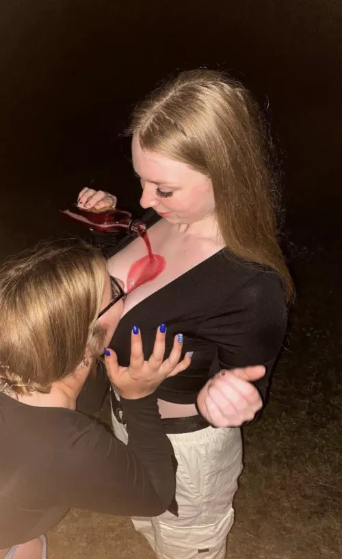 Is this gone wild enough? by Vanessa_Rabbit