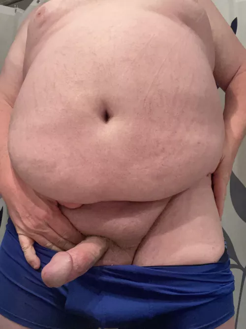 Just hanging out by petemitc