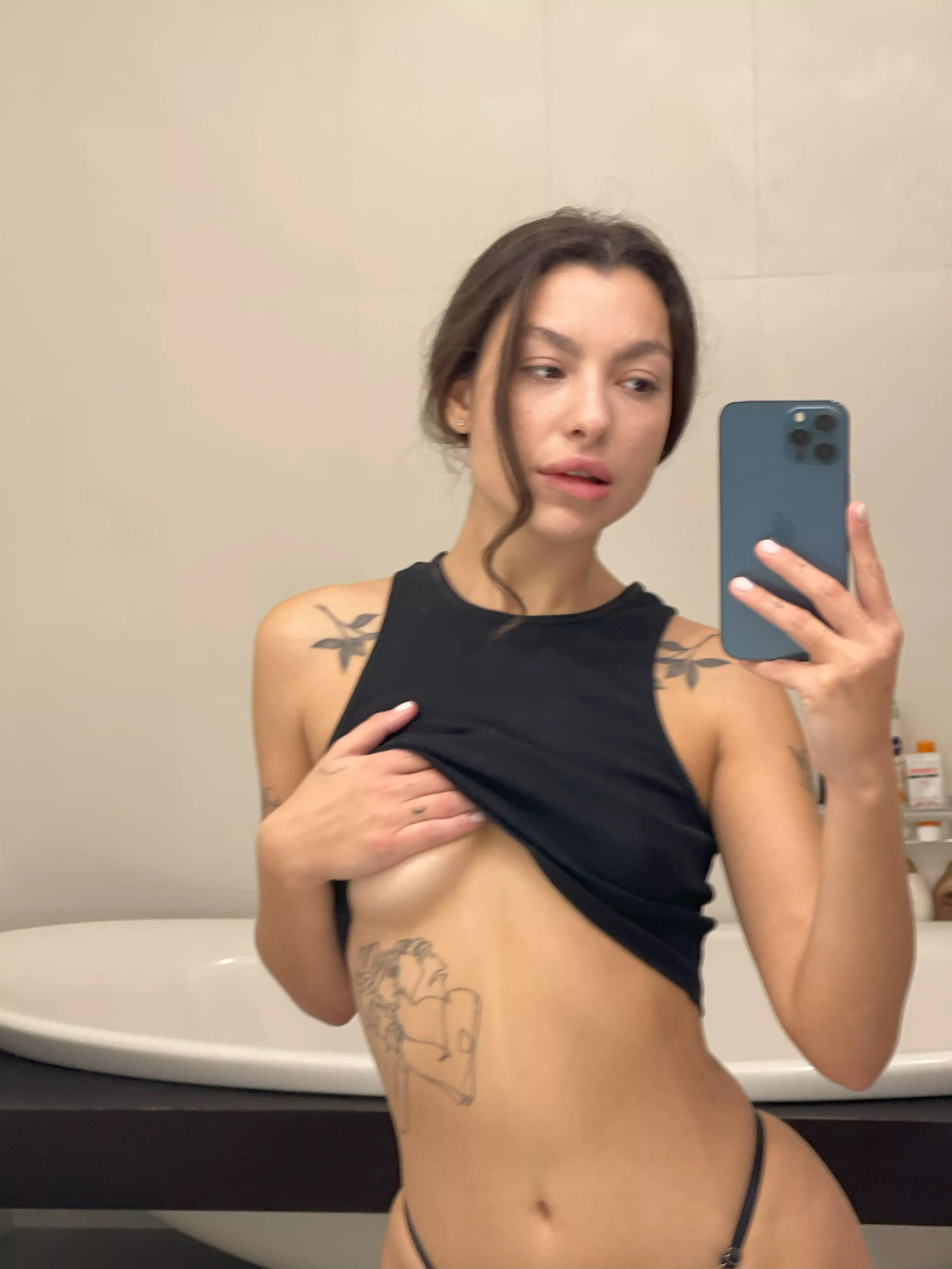 Just wanna show You some ribs and my petite body posted by petalcharm