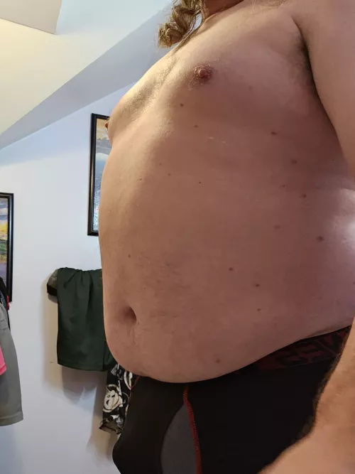 Looking for female encouragement  by Dadbod976