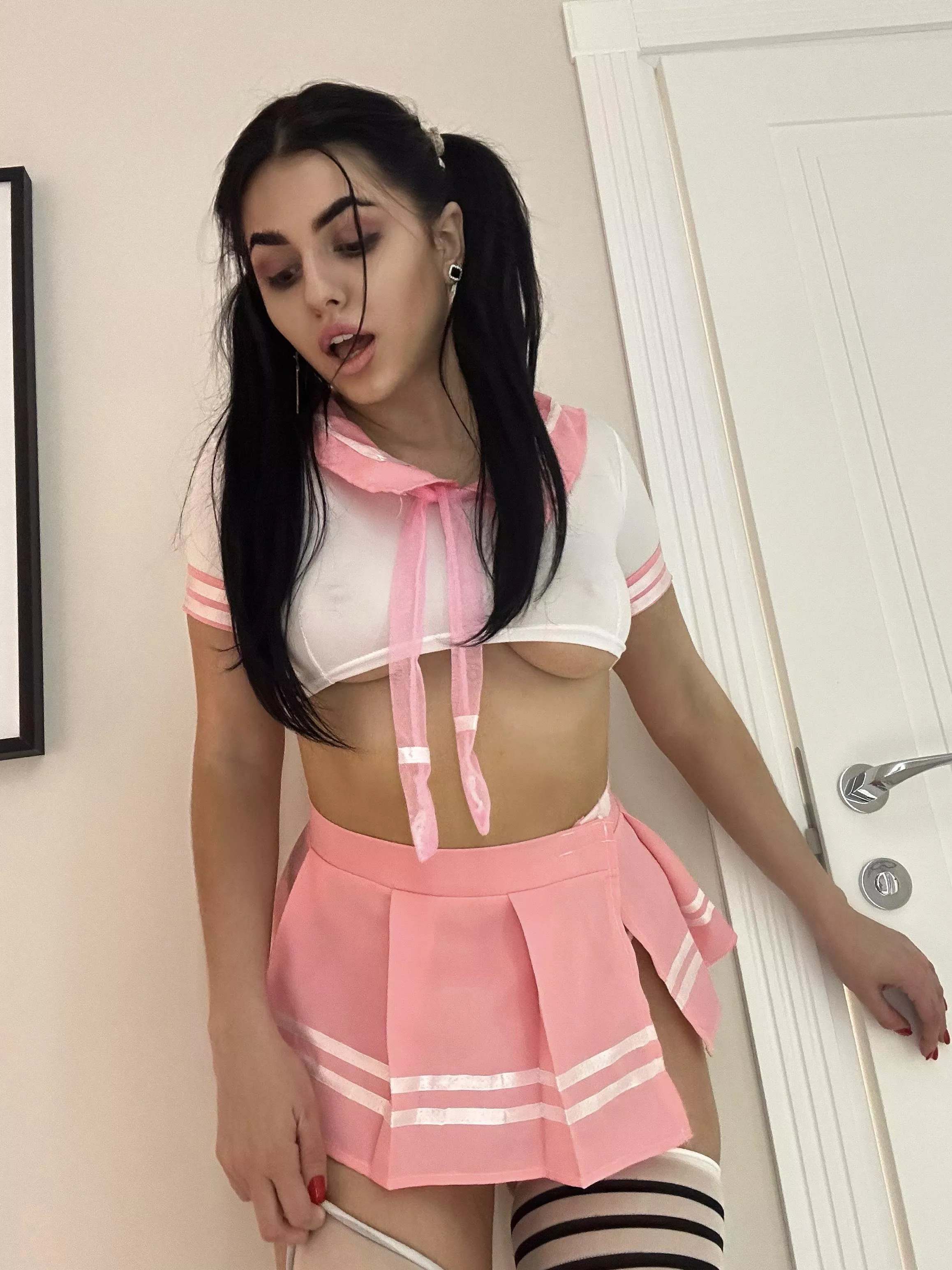 lovely gentle outfit posted by Injekl