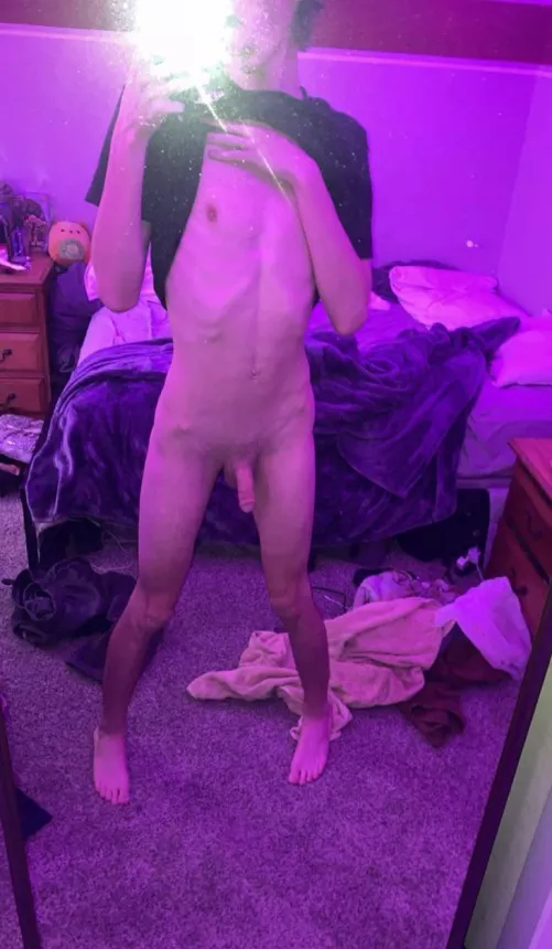 Messy room :/ by Somesubb