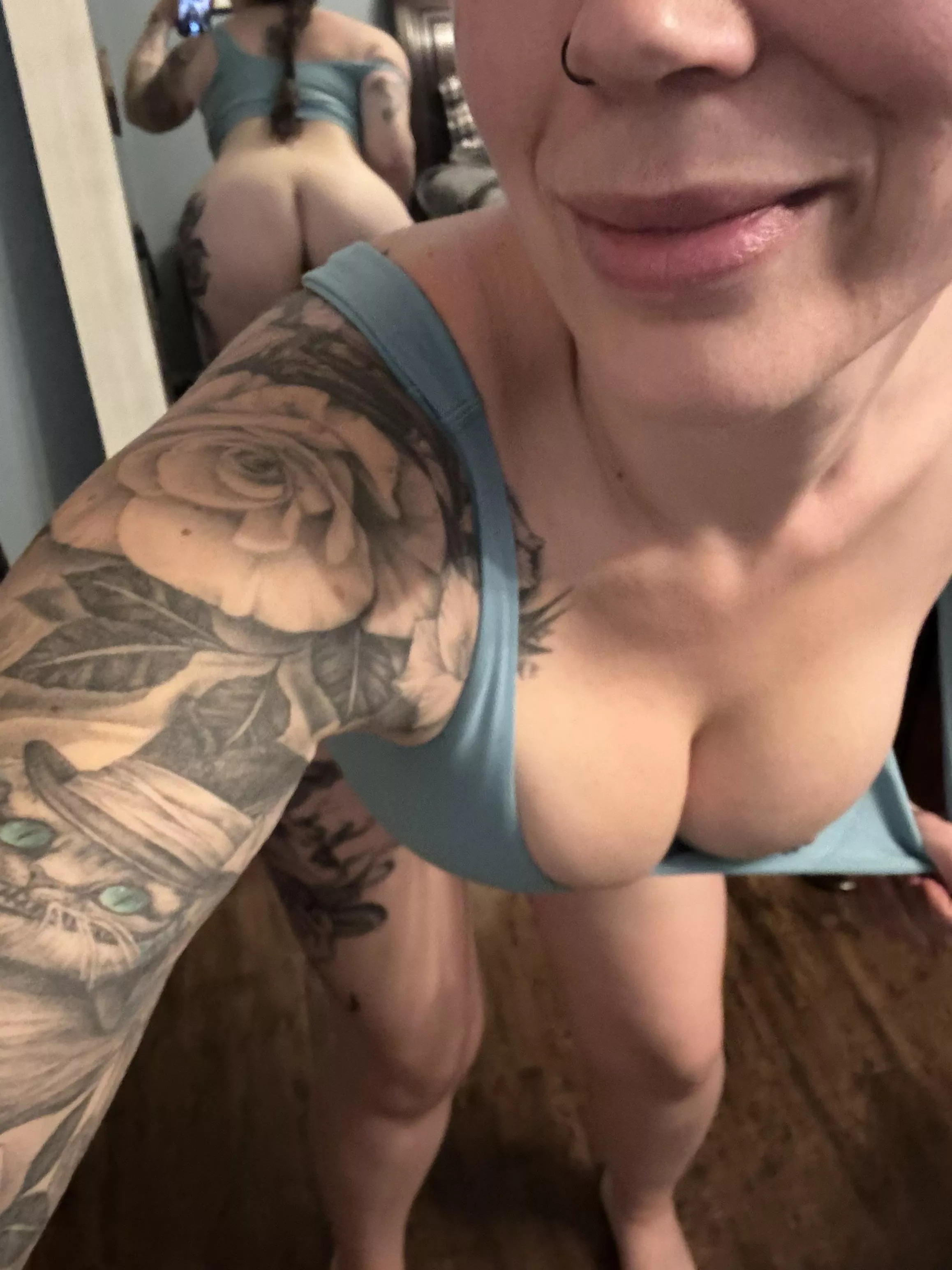 Milf home alone, consider this your invitation. posted by NakedNeighbour1985