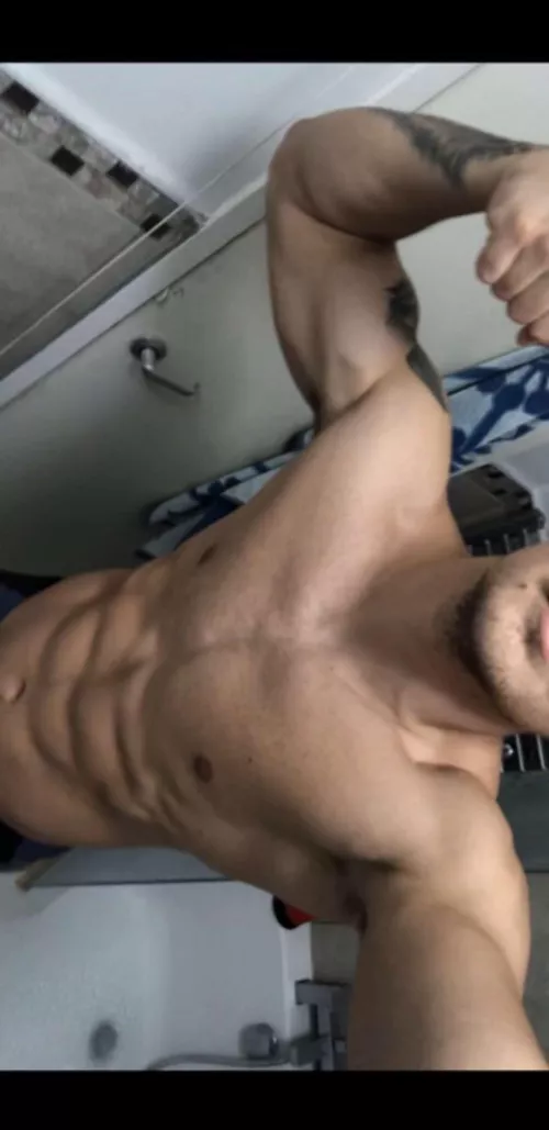 Quick flex before a shower by Valdenzeus1