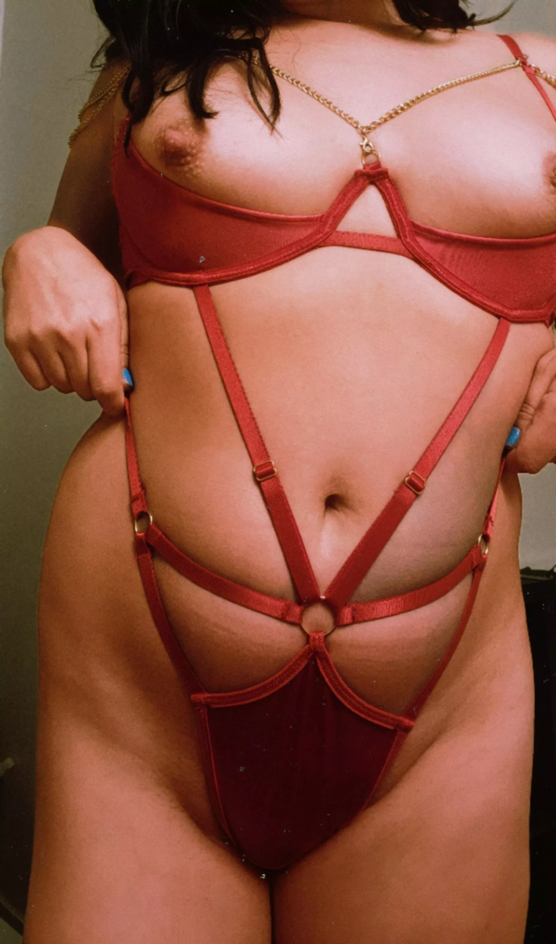 Red ❤️ posted by Funny_Manager8870