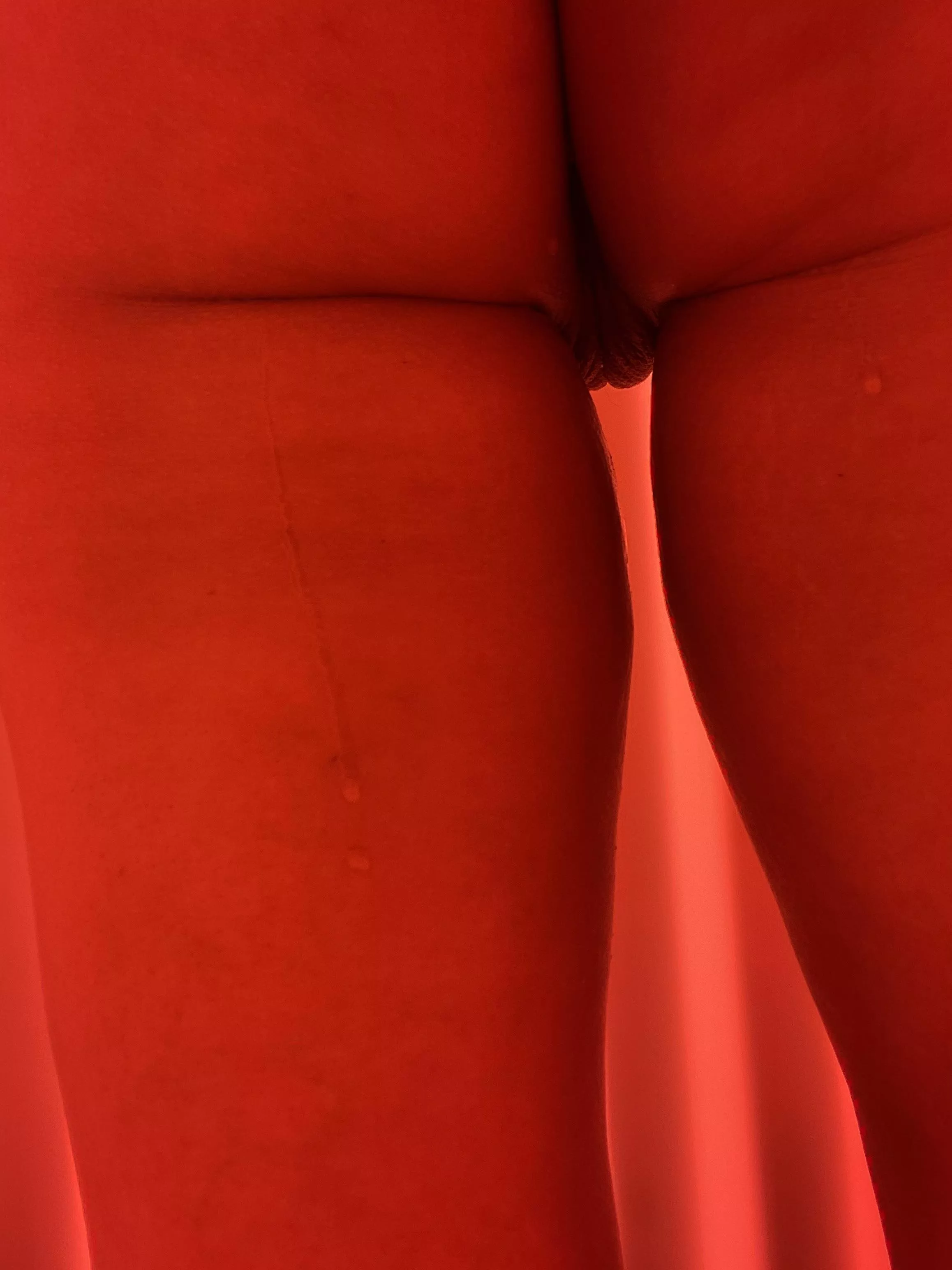 Red light therapy has my ass creases dripping lately! posted by BlairHollow