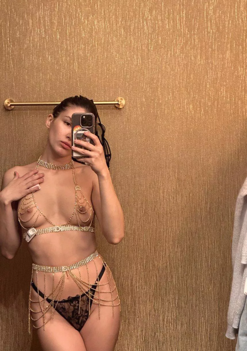 Remove my panty with your tongue Perfect wife for u daddy posted by optiur