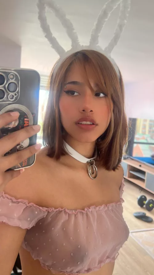 say ''yes'' if you're into younger asian girls and ill send you something by jennyhinrichsen