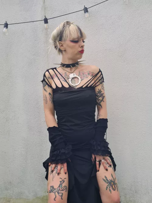 should i get my next tattoo this week? by Aggravating-Curve-27